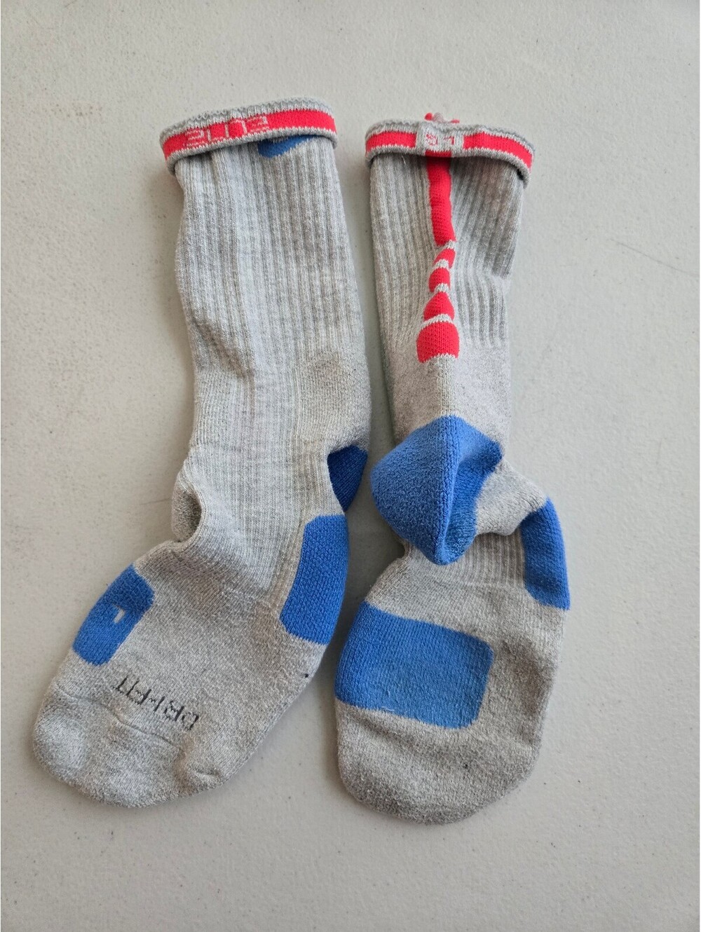 Nike Elite Basketball Crew Socks Grey Blue Dri-FIT Adult L